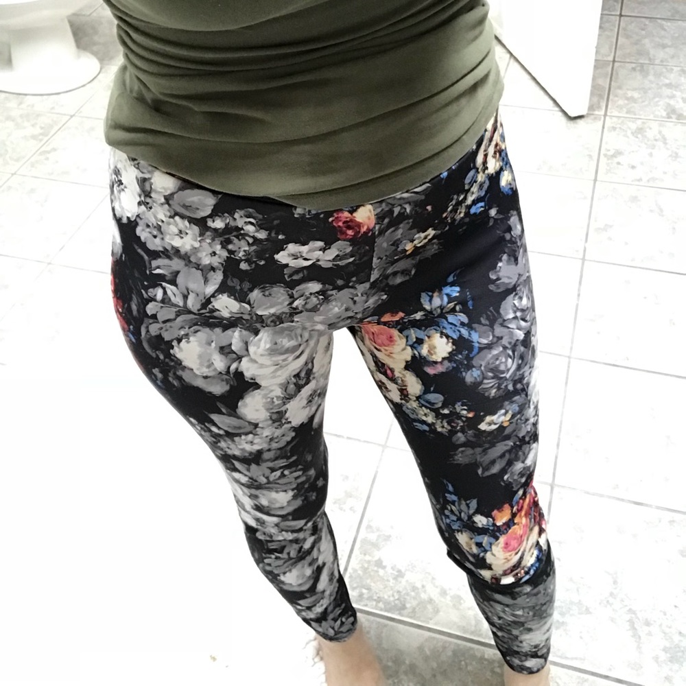 Abercrombie and Fitch leggings